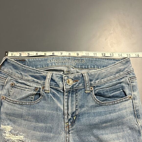 American Eagle Outfitters Distressed Favorite Boyfriend Jeans - Size 6 Short - Picture 4 of 8